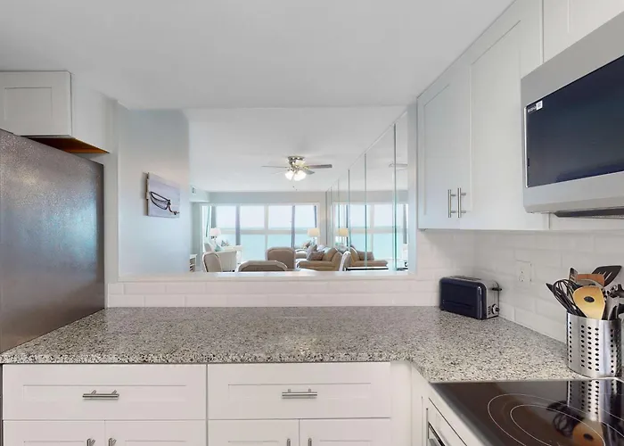 Beachfront With Gulf Views Pool Washer Dryer & Ac Holiday home *