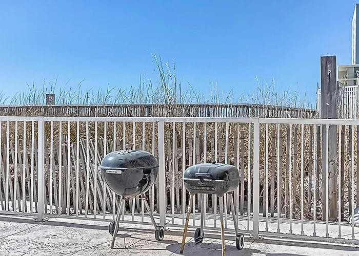 Beachfront With Gulf Views Pool Washer Dryer & Ac